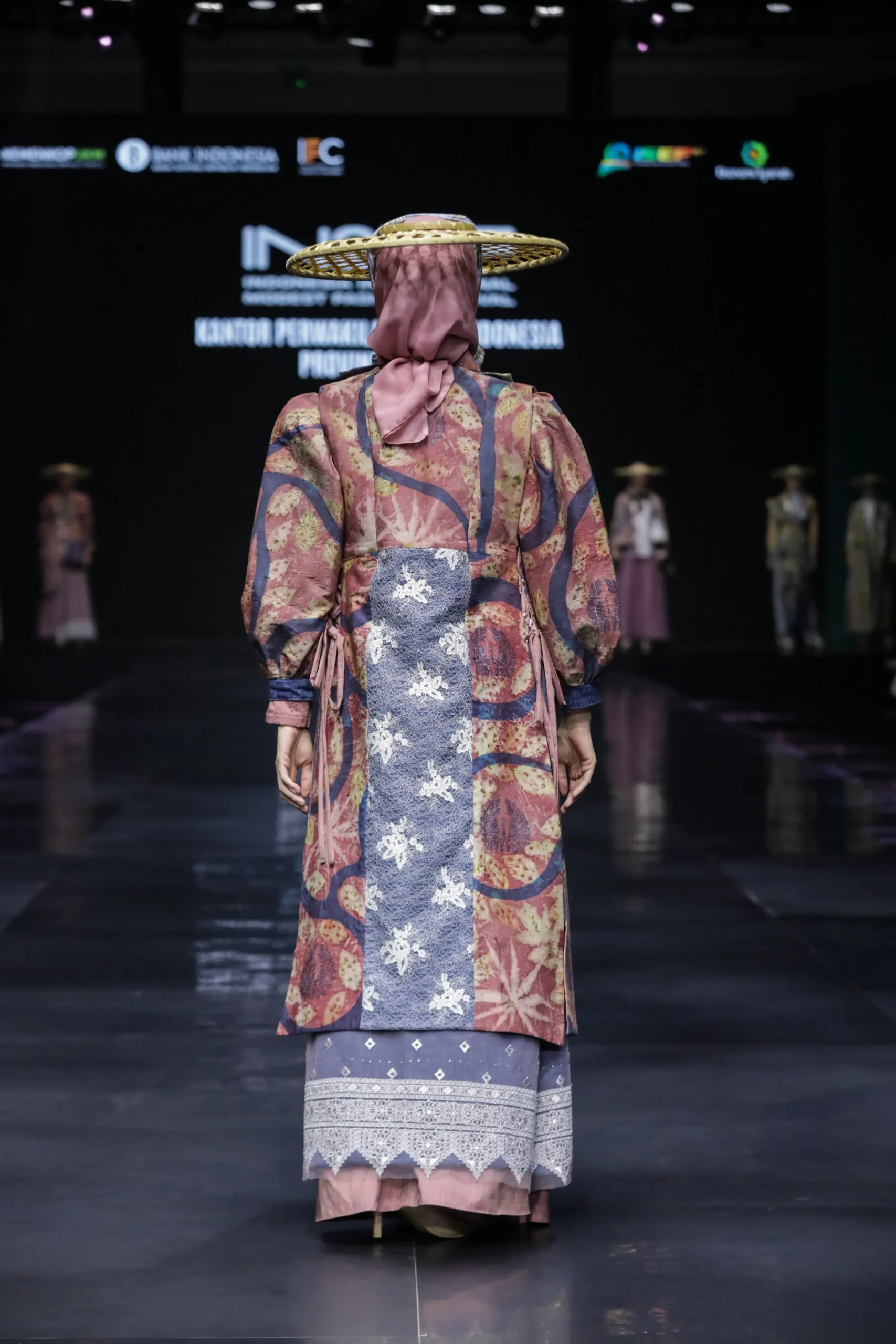 IN2MF - Look 5 - Gambar 4