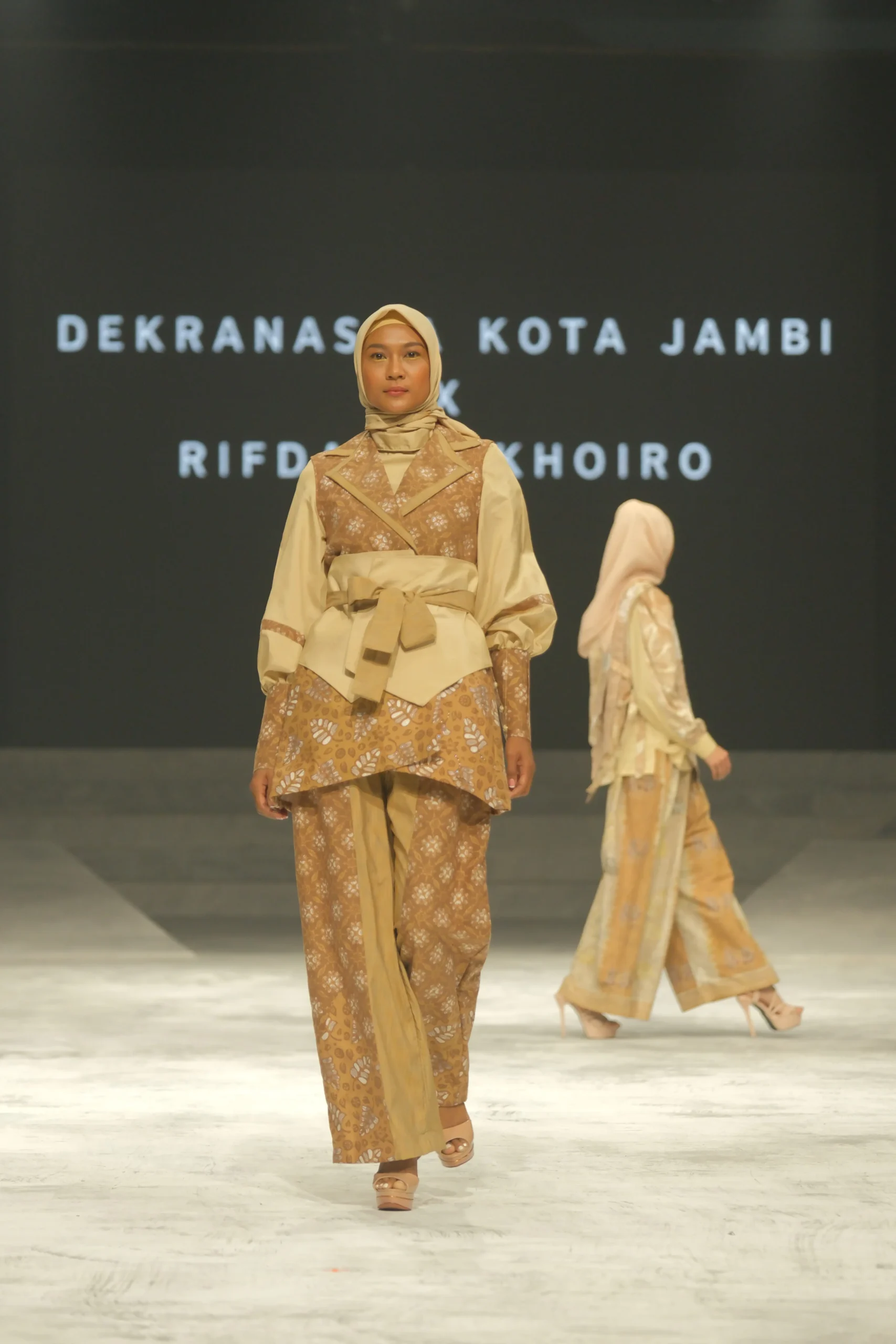 SFP - Look 2 - Gambar 3
