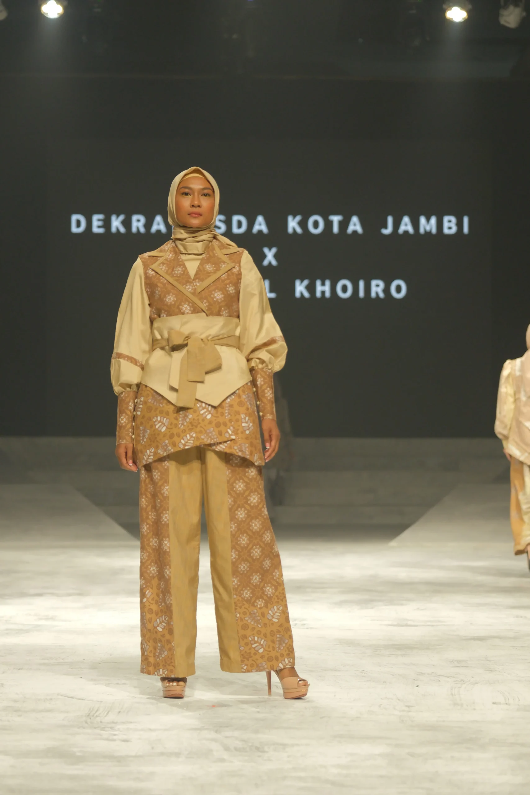SFP - Look 2 - Gambar 2