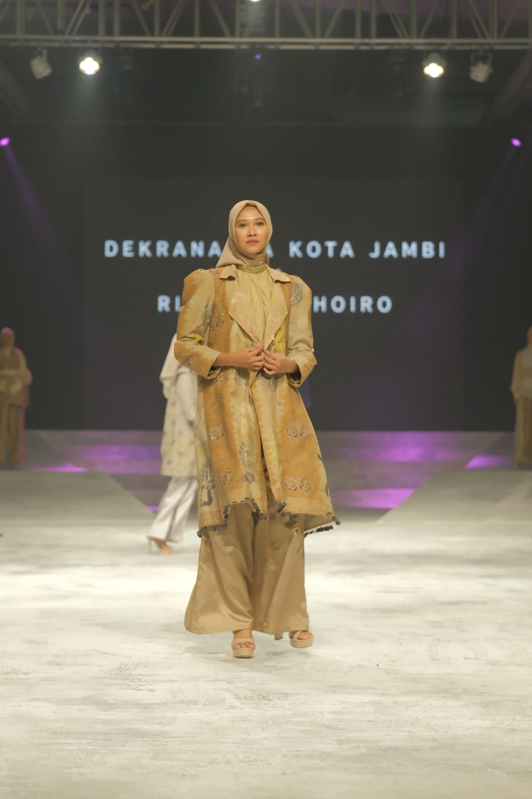 SFP - Look 4 - Gambar 4