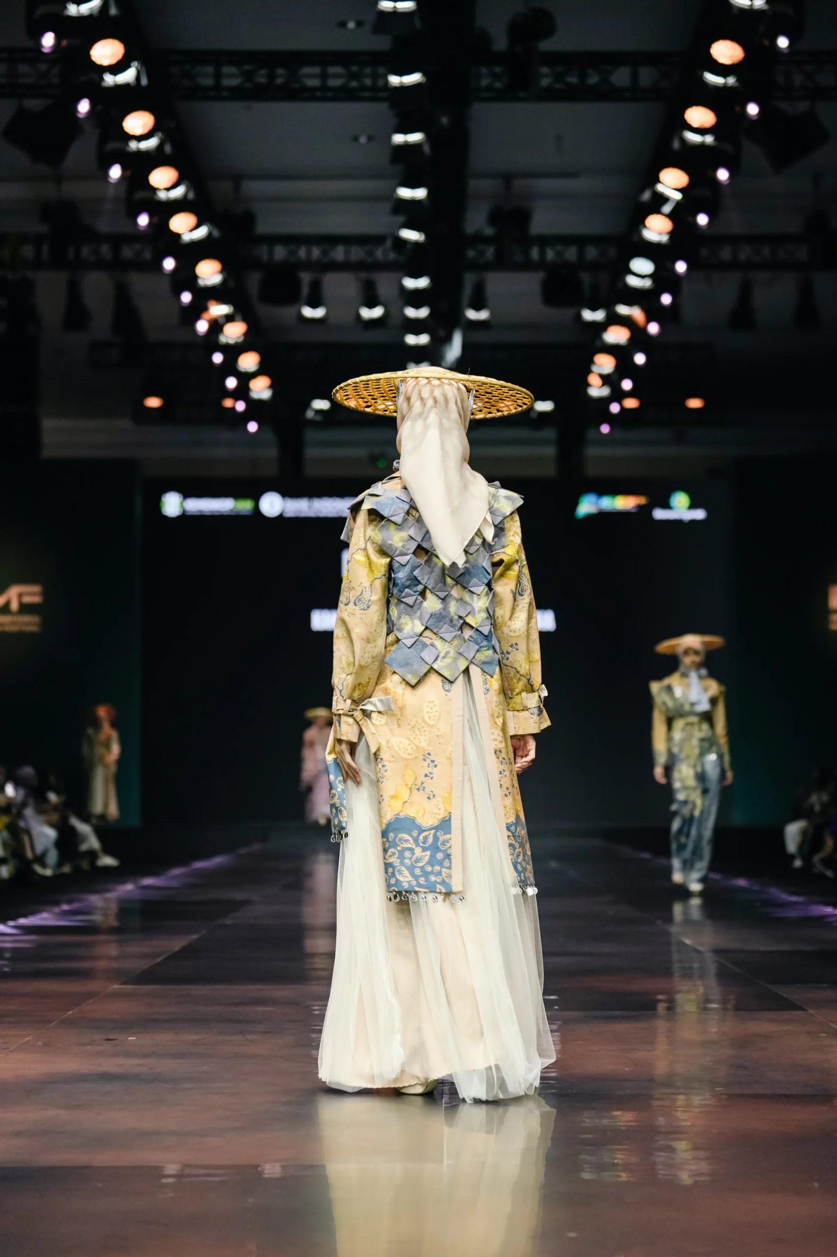 IN2MF - Look 7 - Gambar 5