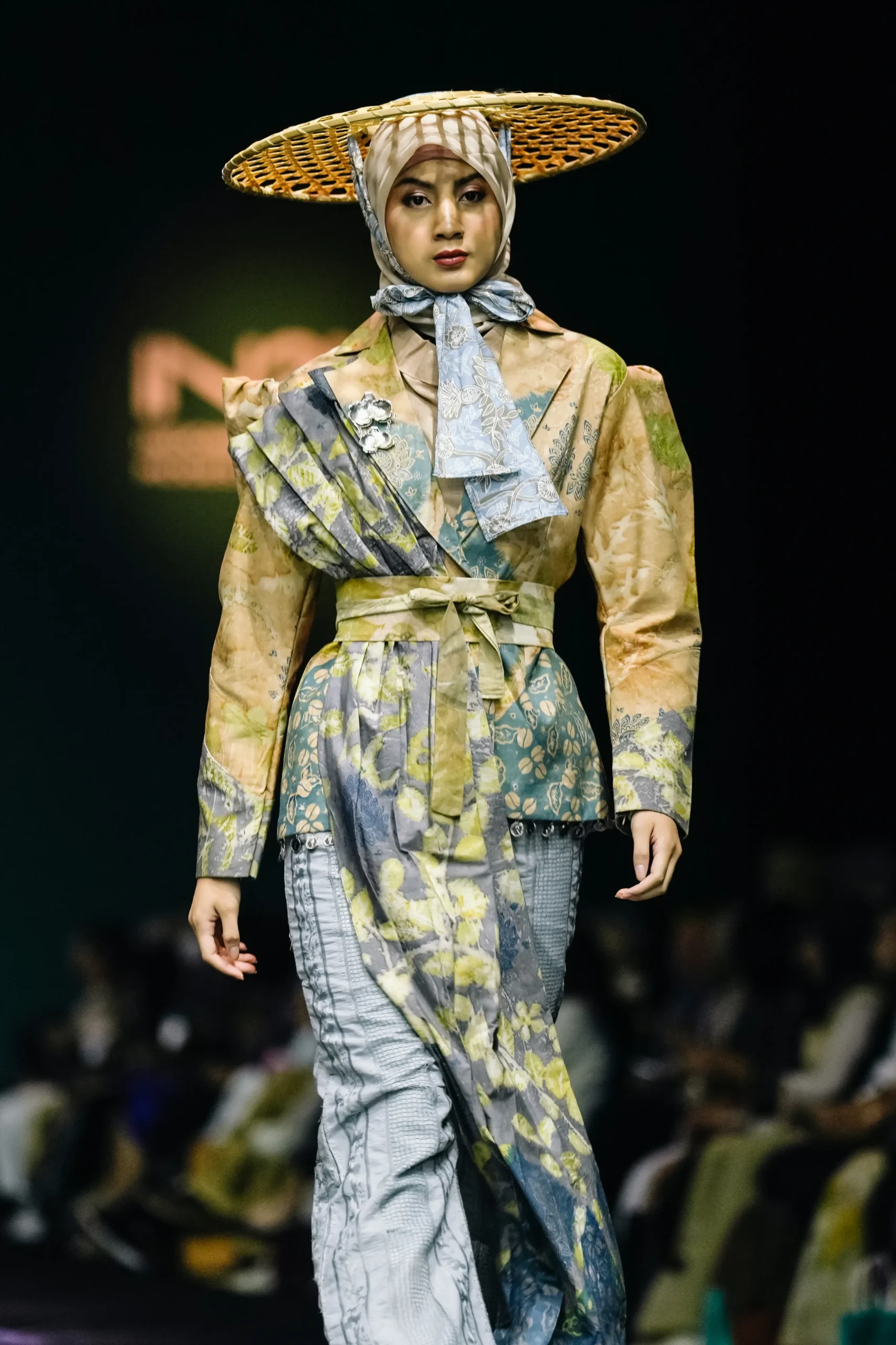 IN2MF - Look 8 - Gambar 4