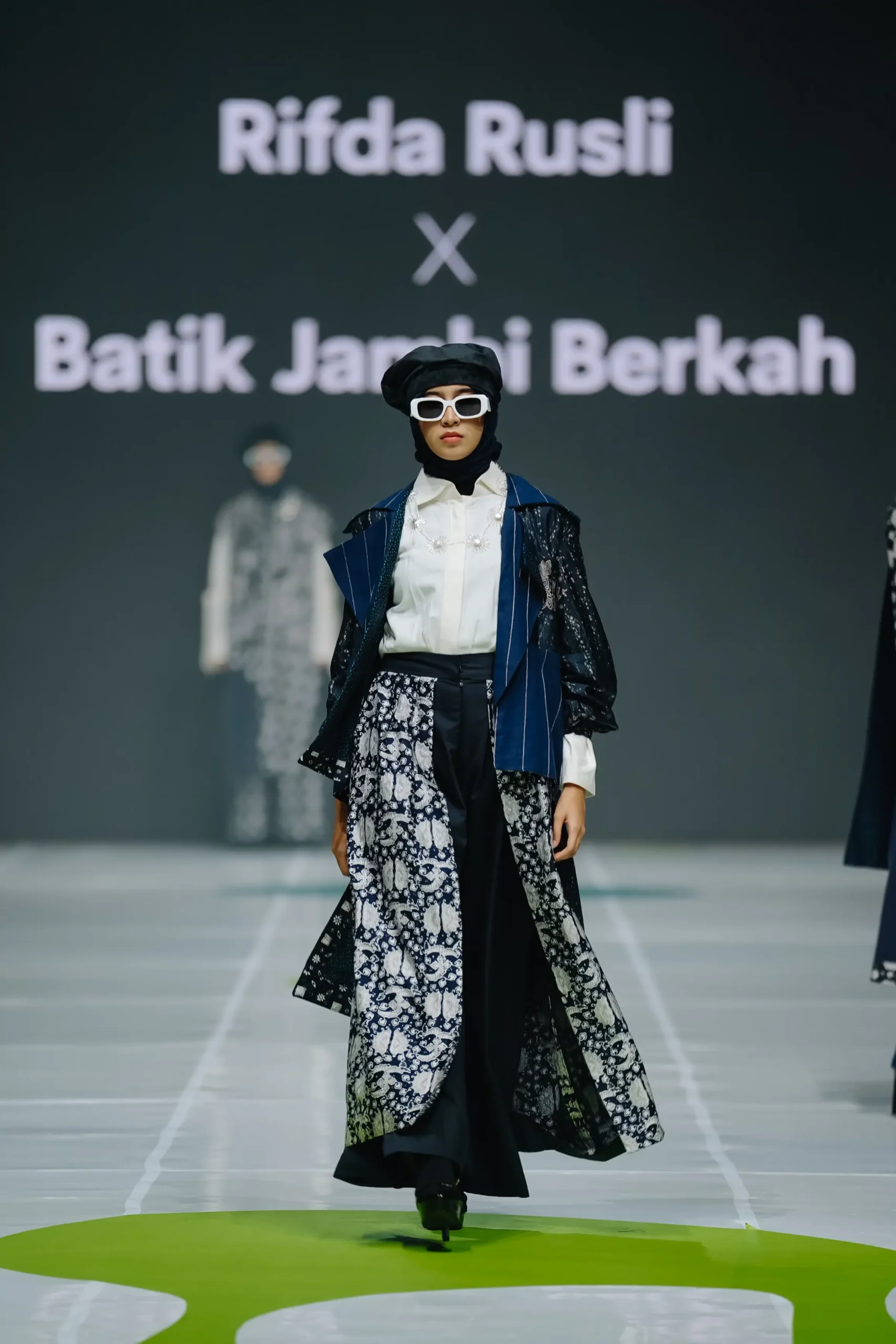 Dara Melayu - Look 3
