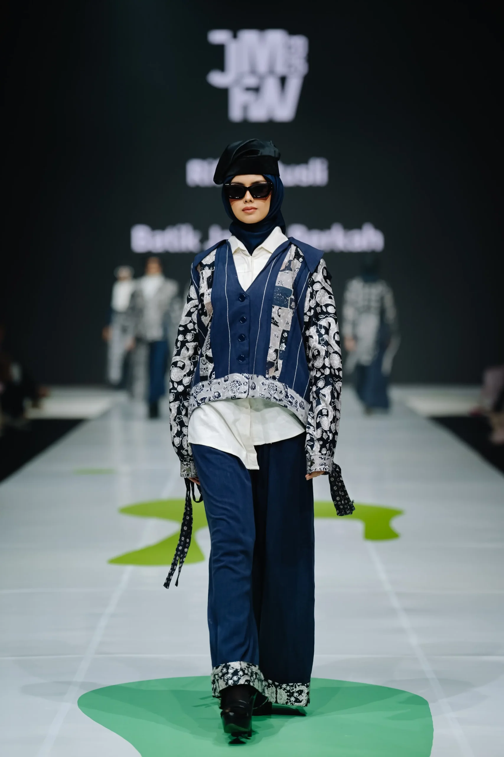 Dara Melayu - Look 5 - Gambar 6