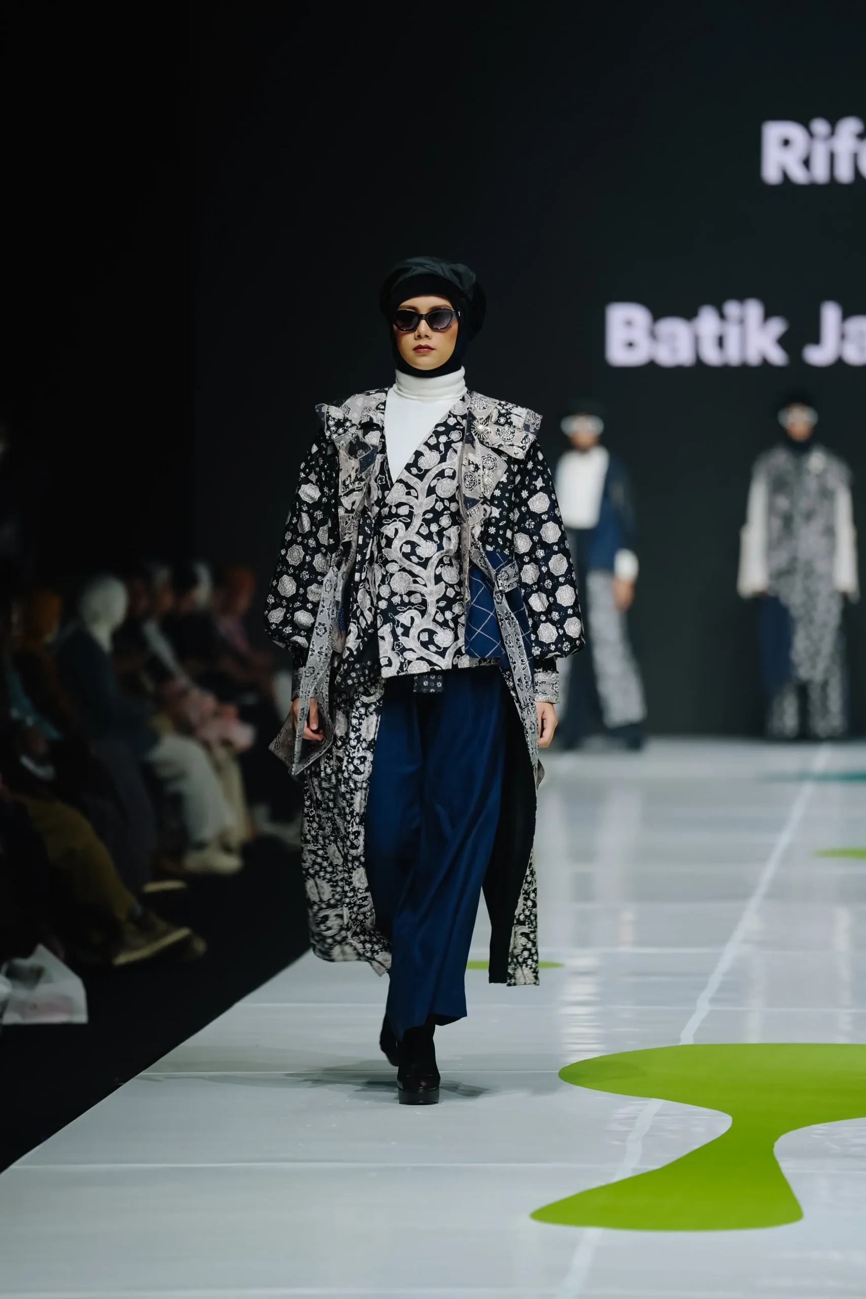 Dara Melayu - Look 6
